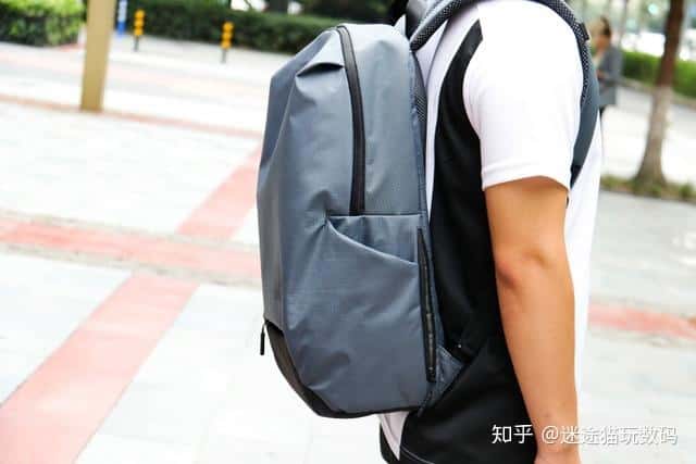 小米背包新體驗(yàn)：只需149你就是這條街最靚的崽  第13張